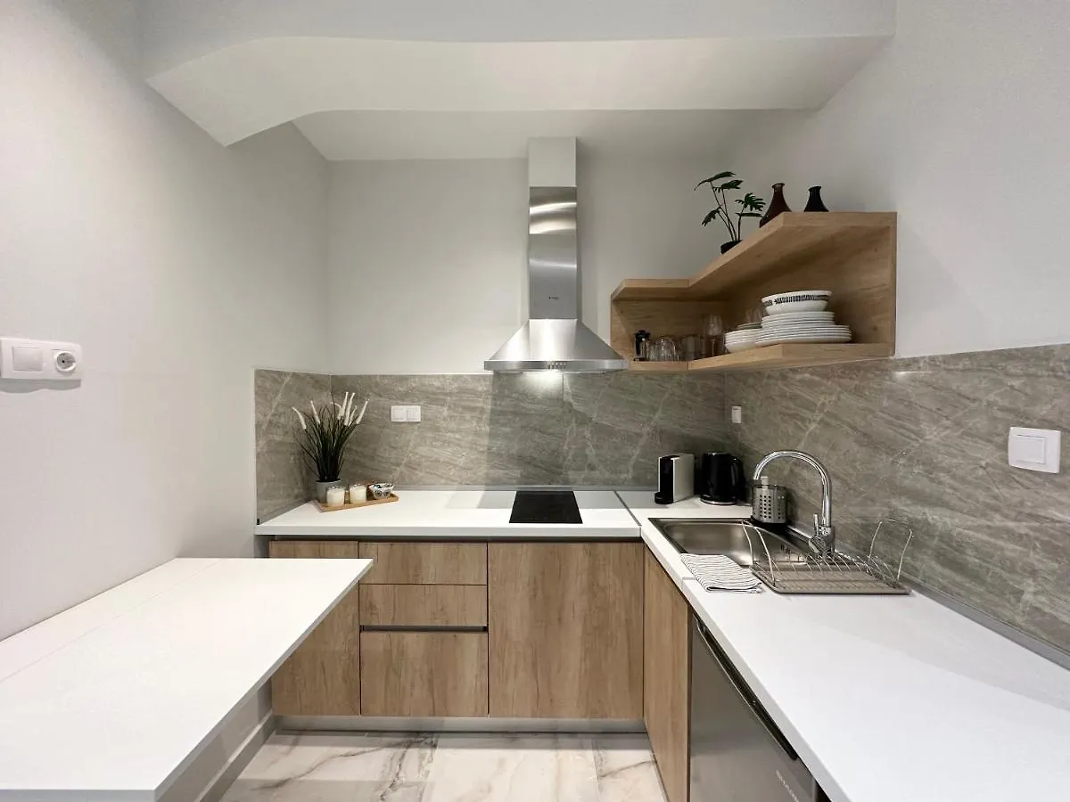 Kono Studios & Suites Thessaloniki Appartement