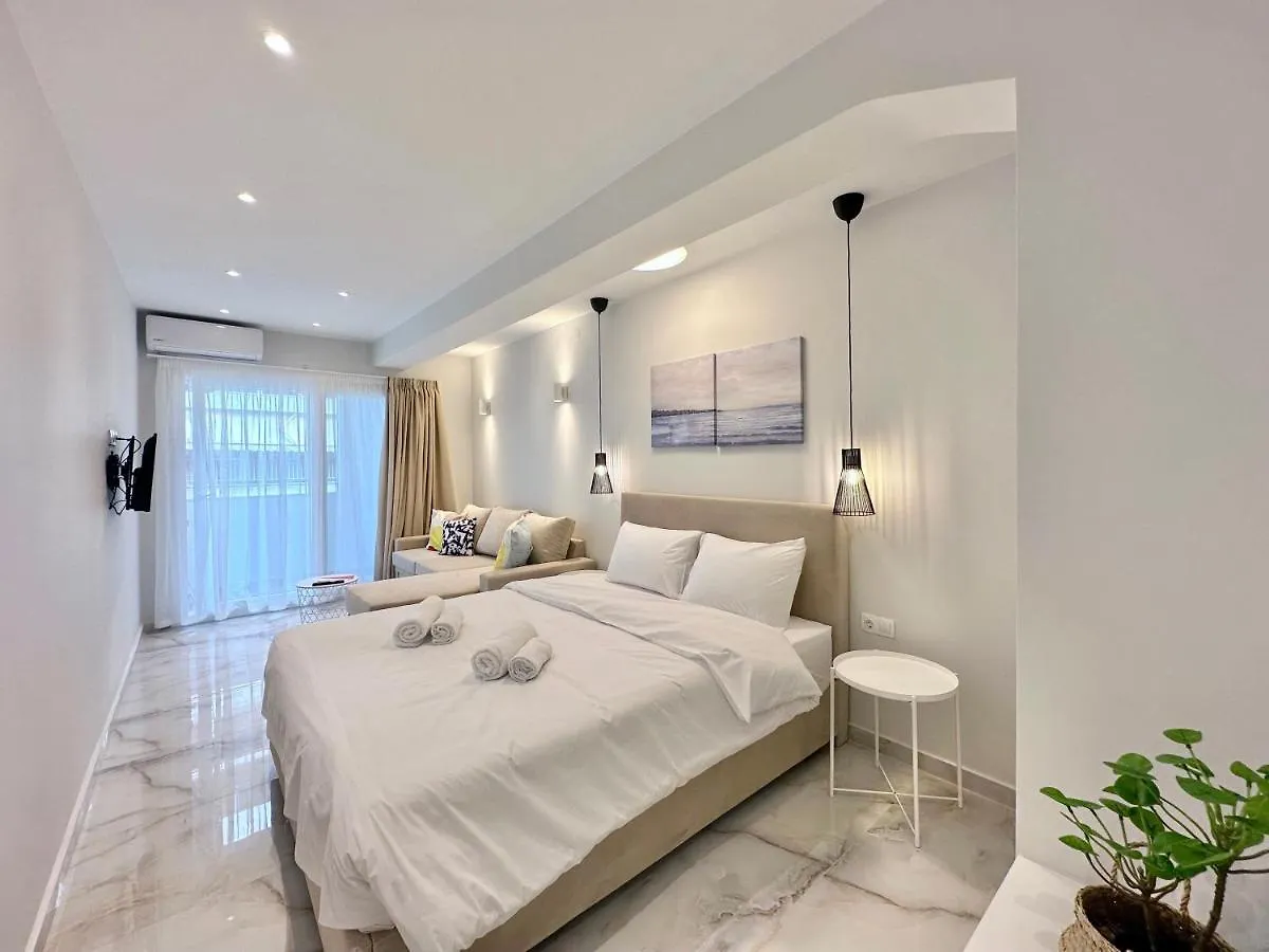 Kono Studios & Suites Thessaloniki 0*,  Griekenland